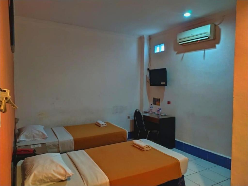 Mira Hotel Banjarmasin  Buitenkant foto