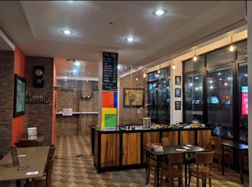 Mira Hotel Banjarmasin  Buitenkant foto